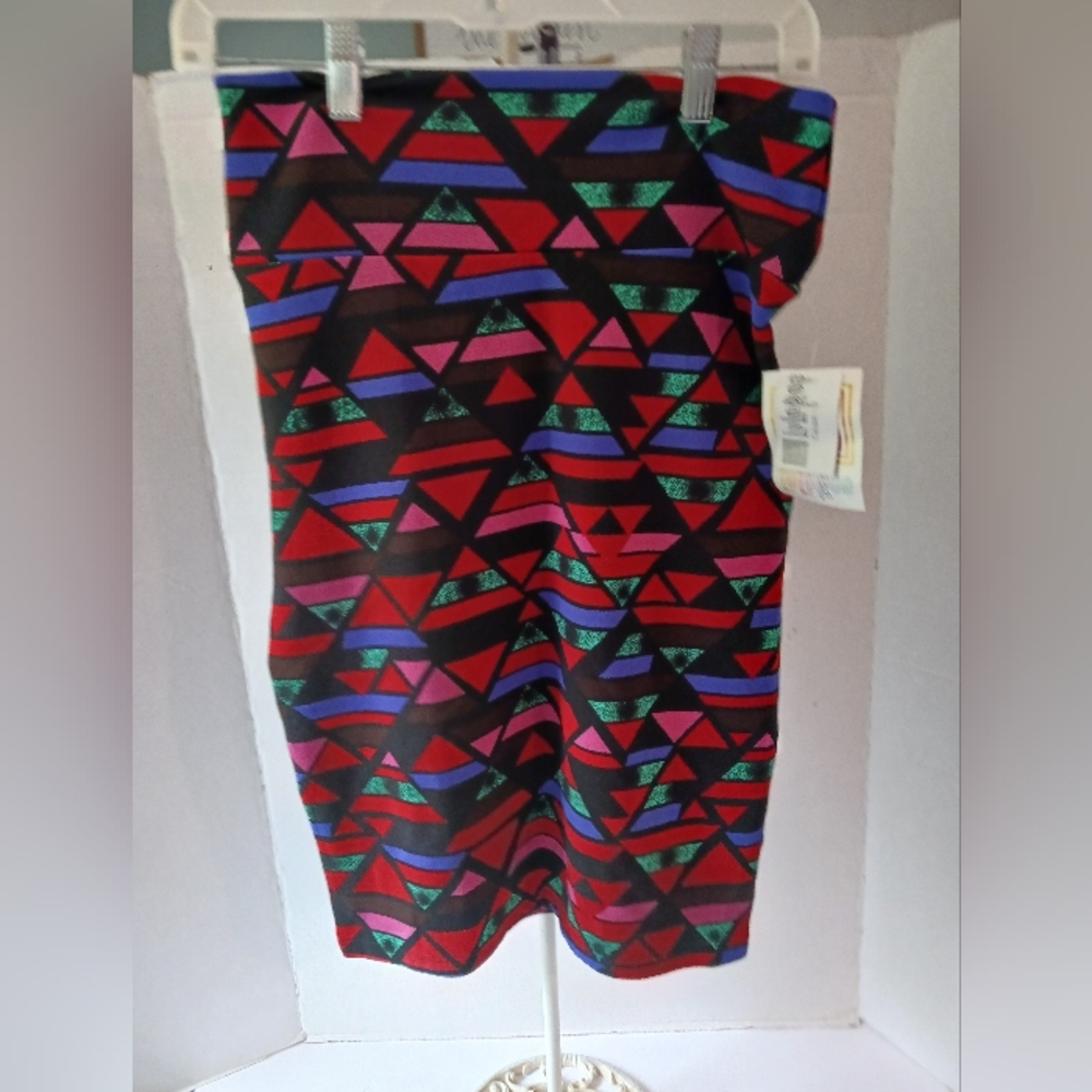 NEW LuLaRoe Women's abstract multicolor Cassie stretch Skirt Size small.